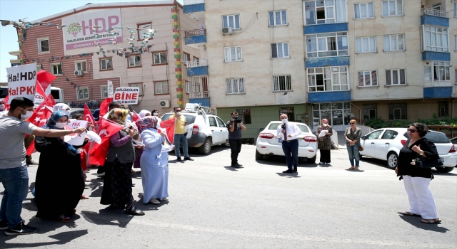 Almanya’da kızı PKK tarafından kaçırılan anne, Diyarbakır annelerini ziyaret etti 