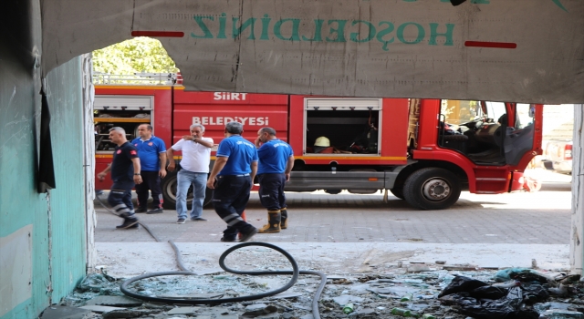 Siirt’te yangın çıkan binada yakalanan 2 kişi hırsızlık yaptıkları iddiasıyla gözaltına alındı