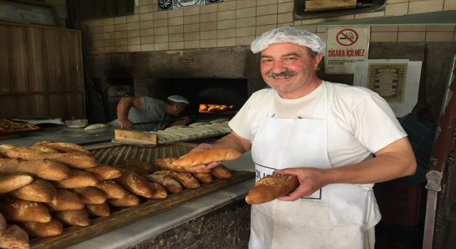 300 yıllık tarihi taş fırında 6 kuşaktır ekmek üretiliyor 