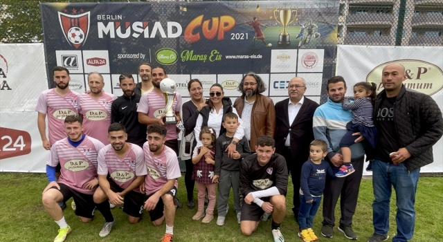 MÜSİAD Berlin futbol turnuvası düzenledi