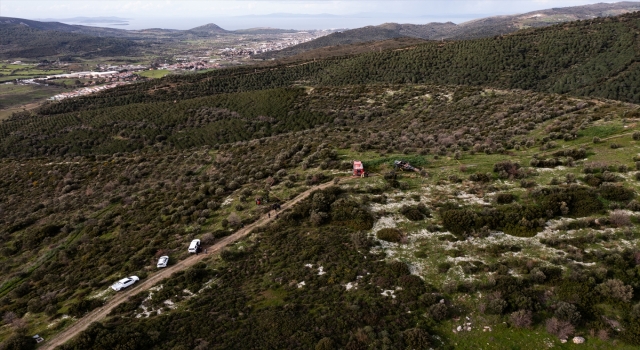 İzmir’de teknik arıza nedeniyle acil iniş yapan askeri helikopterdeki bir personel yaralandı