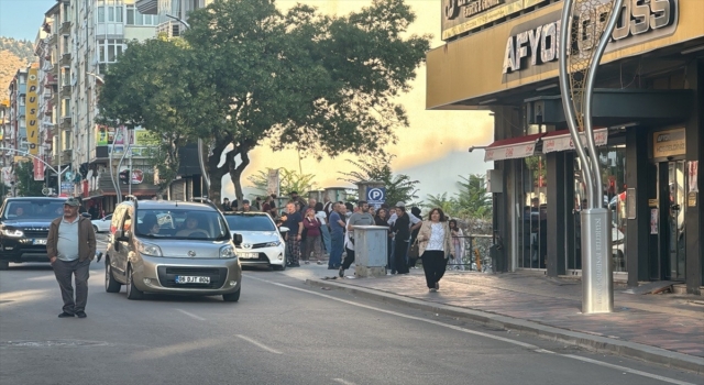 Afyonkarahisar’da 4,4 büyüklüğünde deprem