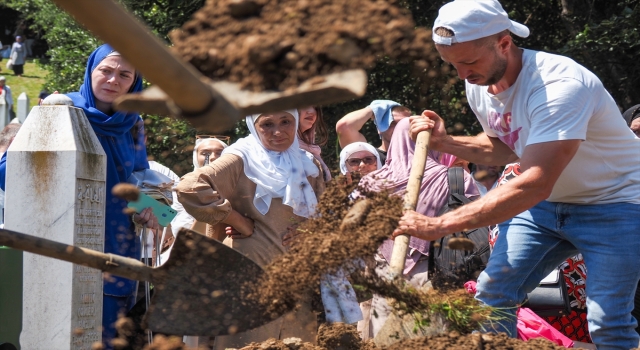 Srebrenitsa Soykırımı’nın 14 kurbanı daha toprağa verildi