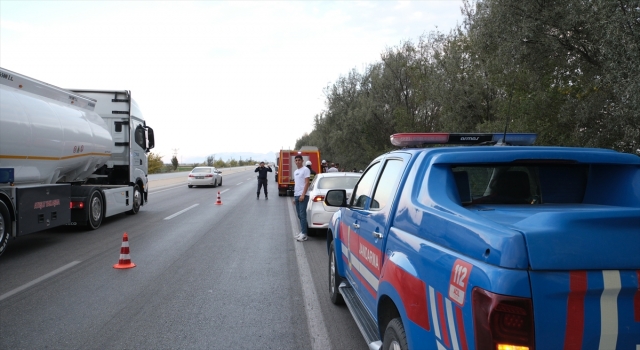 Konya’da şarampole devrilen otomobildeki 1 kişi öldü, 1 kişi yaralandı