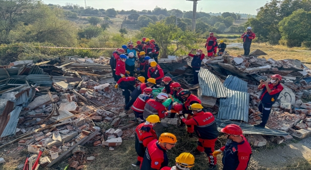 Uşak’ta 6 saat süren deprem tatbikatı yapıldı