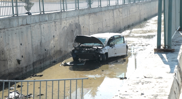 Kayseri’de nöbetten çıkan hemşire, otomobilinin kanala düşmesi sonucu yaralandı