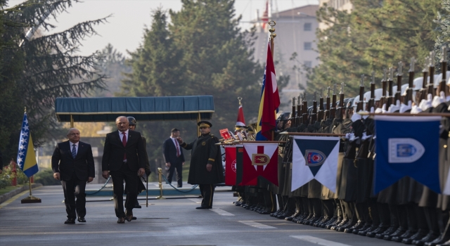 Milli Savunma Bakanı Güler, Bosna Hersekli mevkidaşı Helez ile görüştü