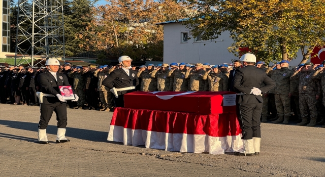 Tunceli’de kaza sonucu şehit olan polis memuru Yiğit için tören düzenlendi