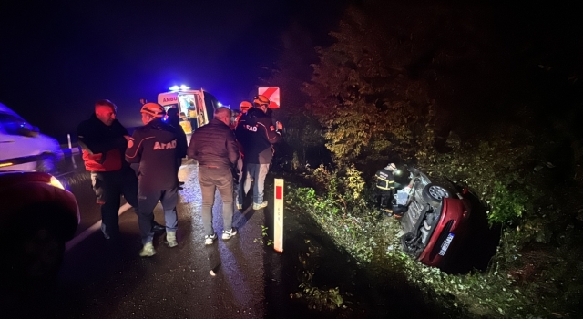 Zonguldak’ta su kanalına devrilen otomobildeki 4 kişi yaralandı