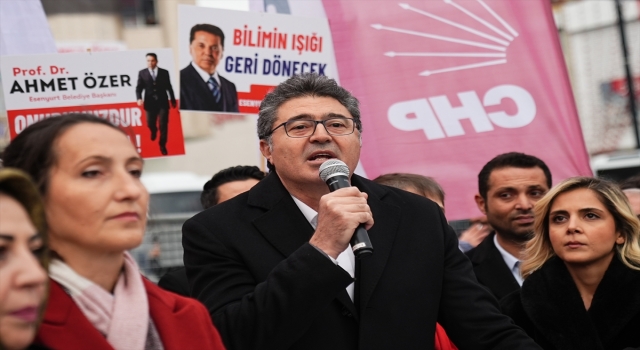 CHP’lilerin Esenyurt Belediyesi eylemi devam ediyor