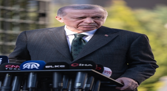 Cumhurbaşkanı Erdoğan: ”İdlib, Hama, Humus ve hedef tabii Şam. Muhaliflerin bu yürüyüşü devam ediyor. Temennimiz kazasız belasız bir şekilde Suriye’deki bu yürüyüş devam etsin.”