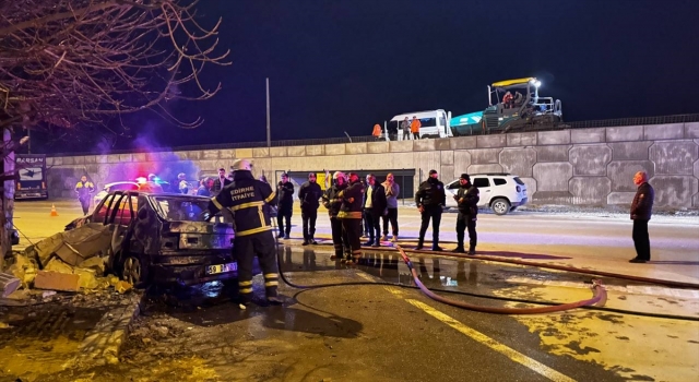 Edirne’de yanan otomobildeki 4 kişi yaşamını yitirdi